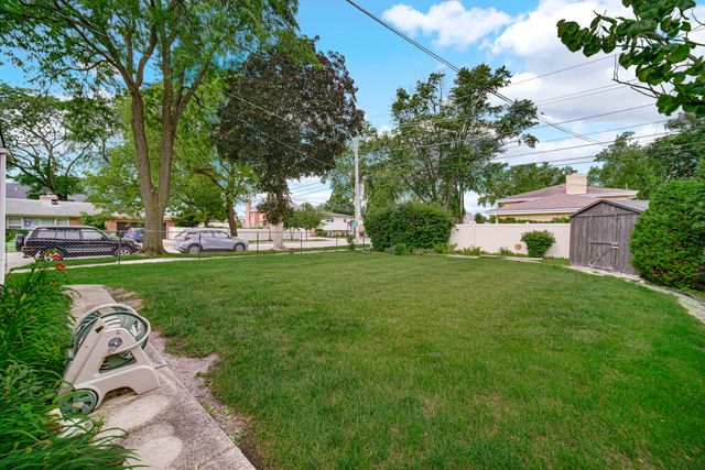 1800 W Sibley Street, Park Ridge, IL 60068