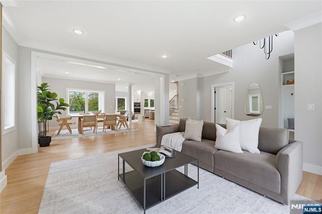765 7th Avenue, River Edge, NJ 07661