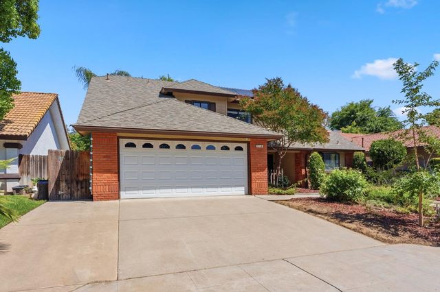 7718 N Woodrow Avenue, Fresno, CA 93720