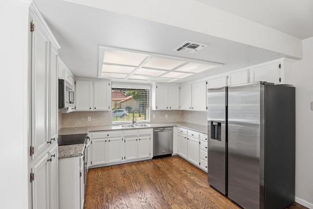 7718 N Woodrow Avenue, Fresno, CA 93720