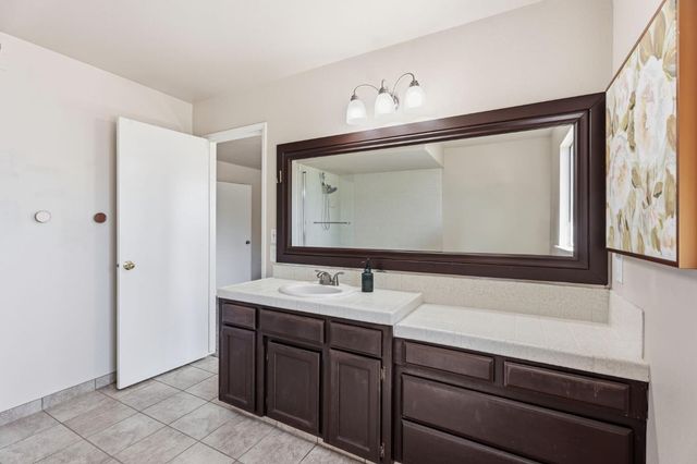 7718 N Woodrow Avenue, Fresno, CA 93720
