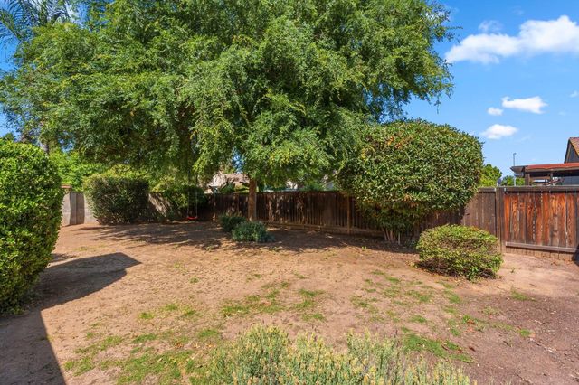 7718 N Woodrow Avenue, Fresno, CA 93720