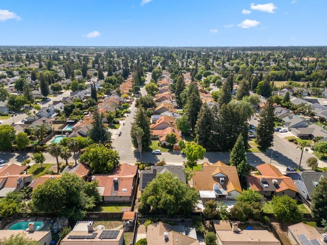 7718 N Woodrow Avenue, Fresno, CA 93720