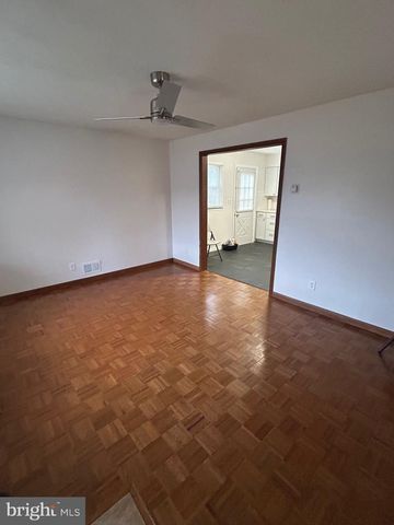 69 WICKOM AVE, Hamilton, NJ 08690