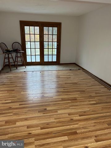 69 WICKOM AVE, Hamilton, NJ 08690