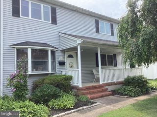 69 WICKOM AVE, Hamilton, NJ 08690