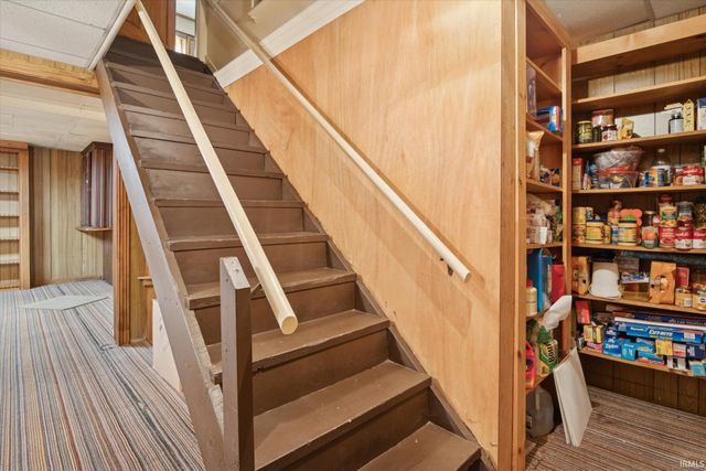 52836 Arbor Drive, South Bend, IN 46635