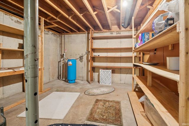 52836 Arbor Drive, South Bend, IN 46635