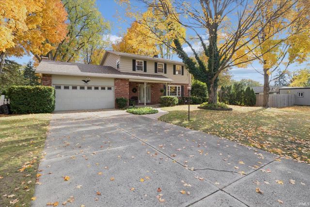 52836 Arbor Drive, South Bend, IN 46635