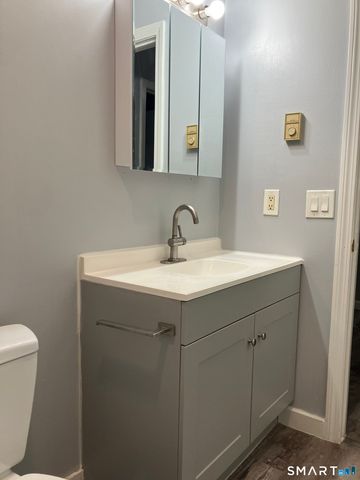 38 Shirley Street APT 5, Waterbury, CT 06708