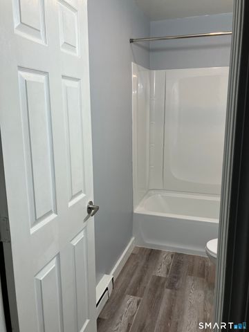 38 Shirley Street APT 5, Waterbury, CT 06708