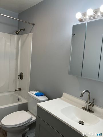 38 Shirley Street APT 5, Waterbury, CT 06708