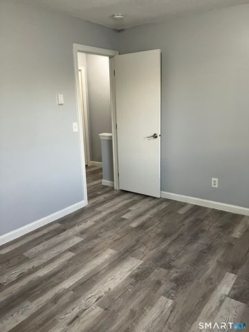 38 Shirley Street APT 5, Waterbury, CT 06708