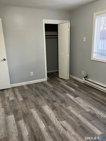 38 Shirley Street APT 5, Waterbury, CT 06708