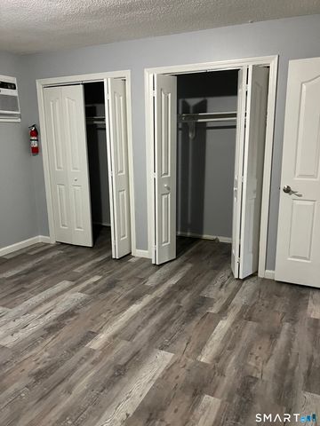 38 Shirley Street APT 5, Waterbury, CT 06708