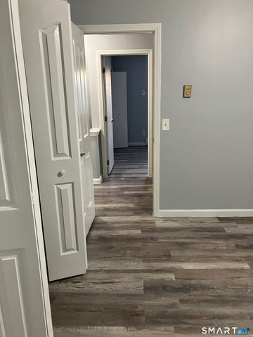 38 Shirley Street APT 5, Waterbury, CT 06708