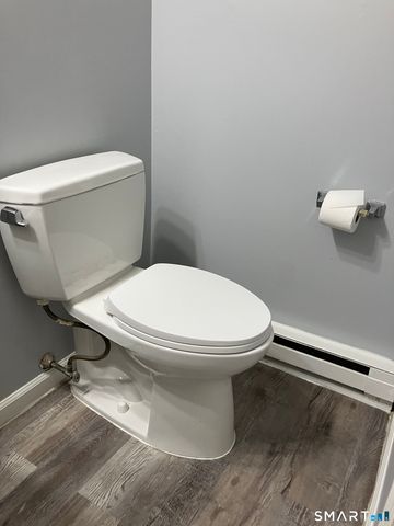 38 Shirley Street APT 5, Waterbury, CT 06708