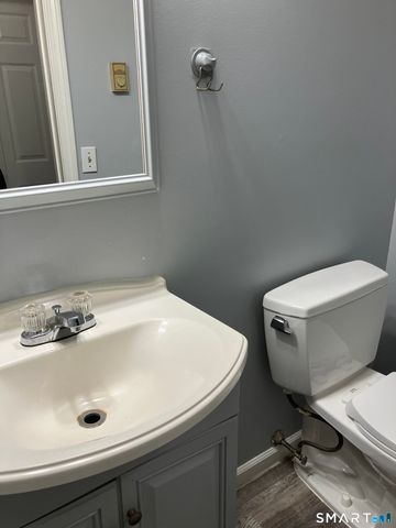 38 Shirley Street APT 5, Waterbury, CT 06708