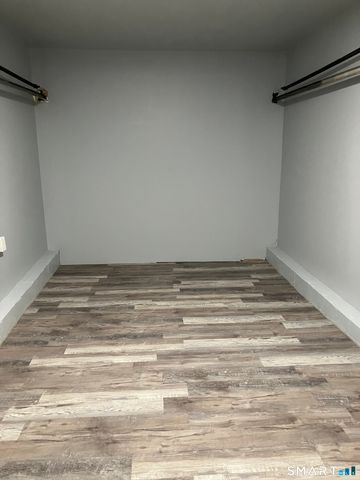 38 Shirley Street APT 5, Waterbury, CT 06708