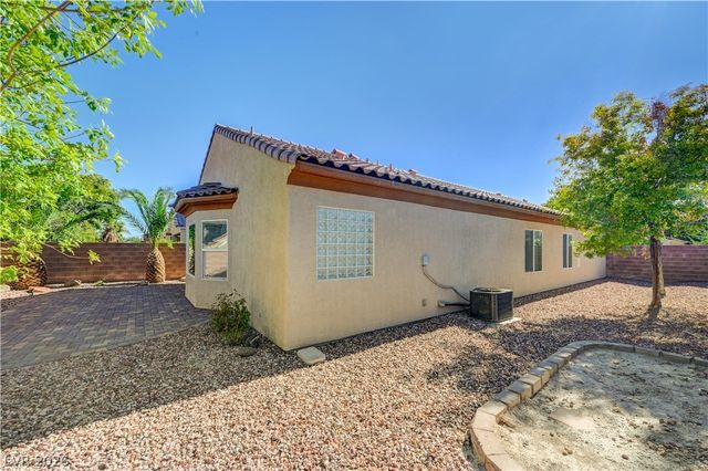 6444 Bristlebird Street, North Las Vegas, NV 89084