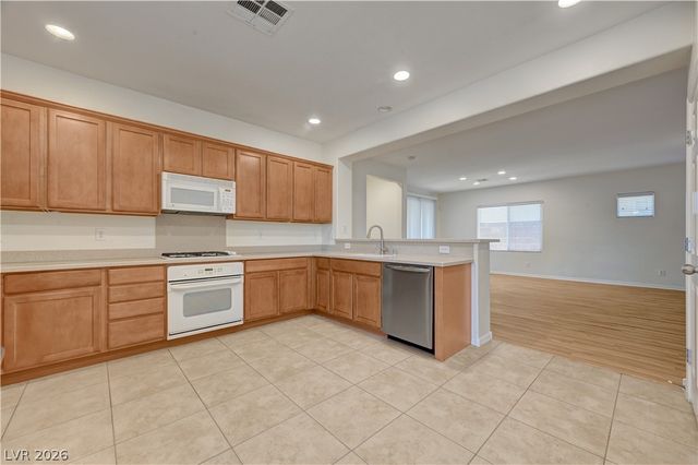 6444 Bristlebird Street, North Las Vegas, NV 89084