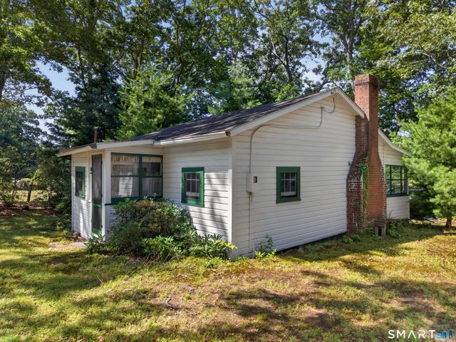 61 & 63 Oswegatchie Road, Waterford, CT 06385