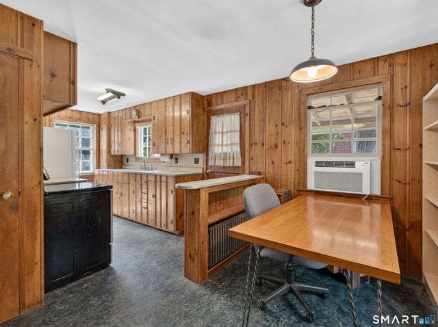 61 & 63 Oswegatchie Road, Waterford, CT 06385