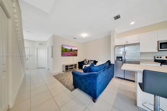 2699 SE 19th St, Homestead, FL 33035