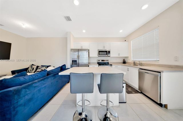 2699 SE 19th St, Homestead, FL 33035