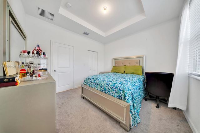 2699 SE 19th St, Homestead, FL 33035