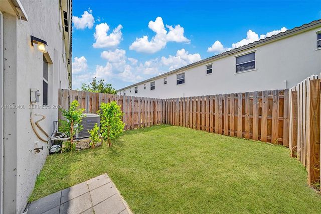 2699 SE 19th St, Homestead, FL 33035