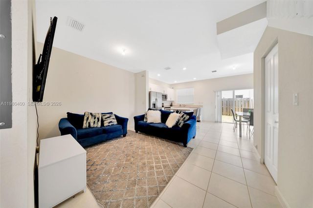 2699 SE 19th St, Homestead, FL 33035