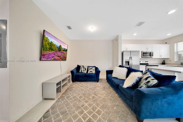 2699 SE 19th St, Homestead, FL 33035