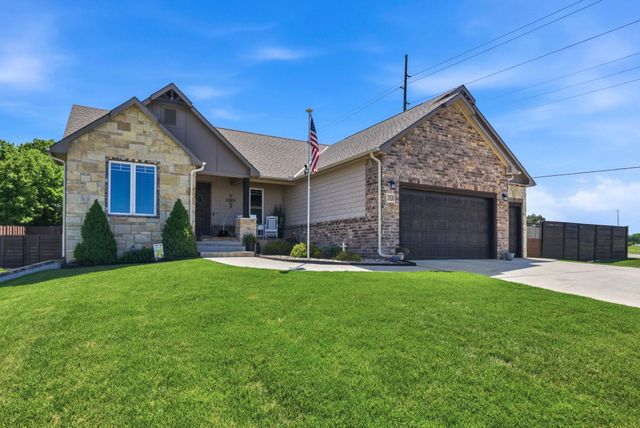 2500 N Debra Dr, El Dorado, KS 67042