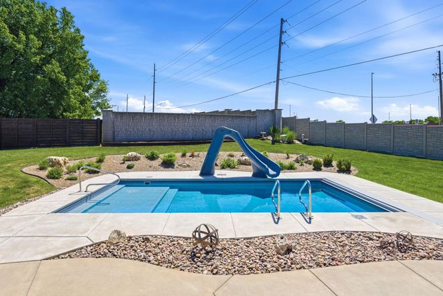 2500 N Debra Dr, El Dorado, KS 67042