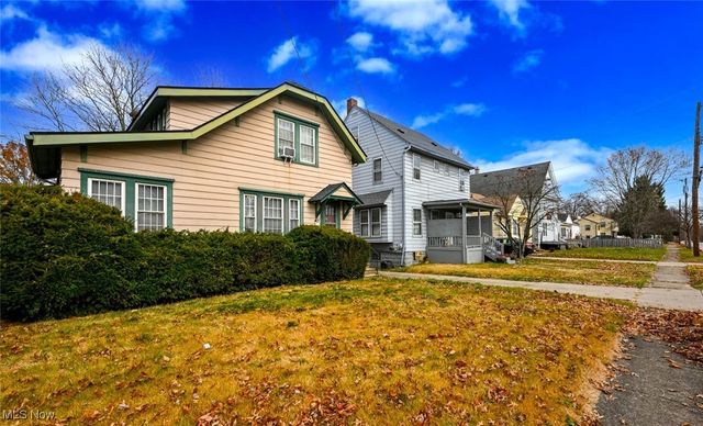 449 Kathron Avenue, Cuyahoga Falls, OH 44221