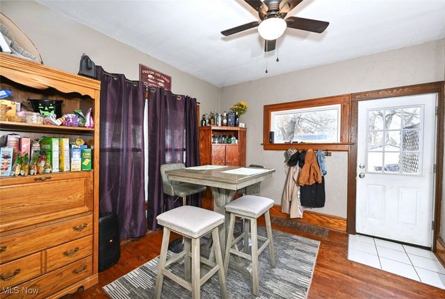 449 Kathron Avenue, Cuyahoga Falls, OH 44221