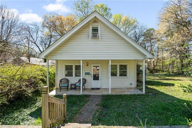 2211 S Hawthorne Road, Winston-salem, NC 27103