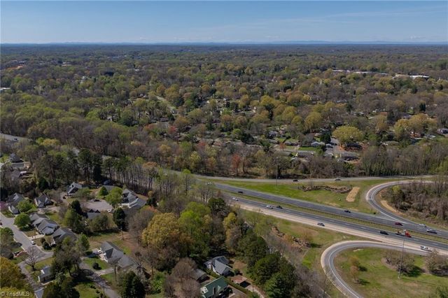 2211 S Hawthorne Road, Winston-salem, NC 27103