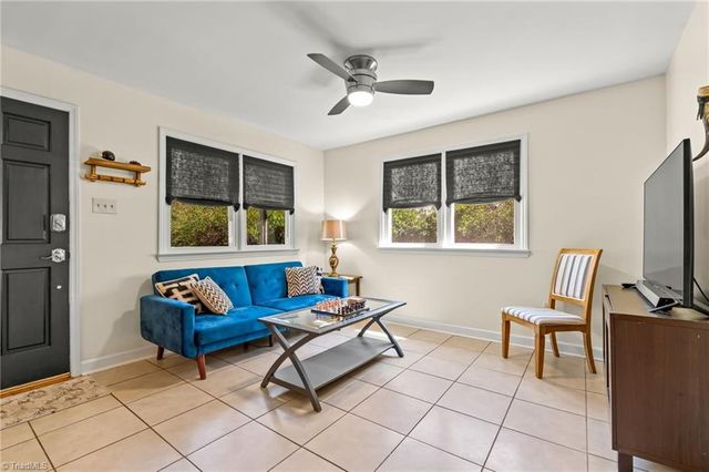 2211 S Hawthorne Road, Winston-salem, NC 27103