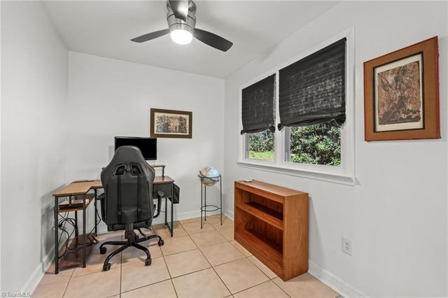 2211 S Hawthorne Road, Winston-salem, NC 27103