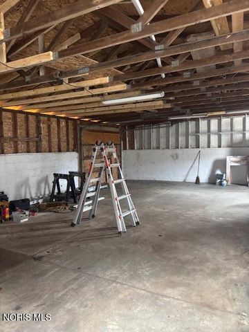 1105 1st Street, Findlay, OH 45840