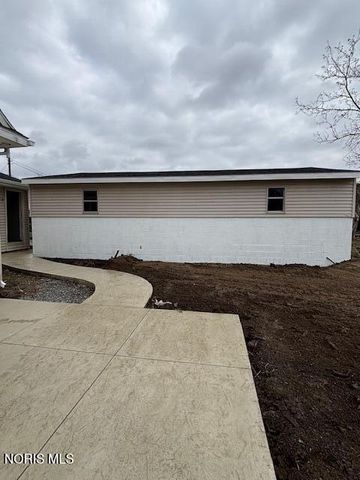 1105 1st Street, Findlay, OH 45840