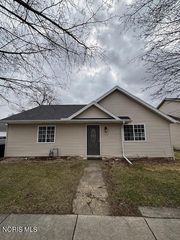 1105 1st Street, Findlay, OH 45840