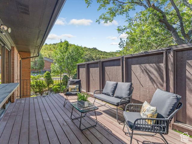 2285 S RIDGEWOOD WAY, Bountiful, UT 84010