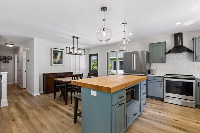 2818 Ulysses Street NE, Minneapolis, MN 55418