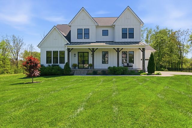 8001 Burning Tree Farm Rd, Arrington, TN 37014