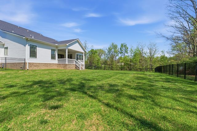 8001 Burning Tree Farm Rd, Arrington, TN 37014