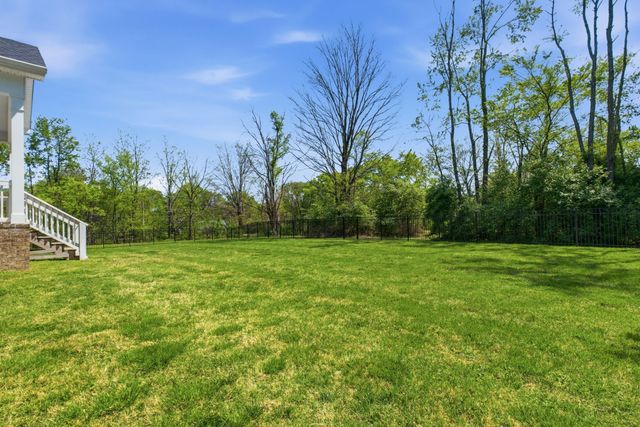 8001 Burning Tree Farm Rd, Arrington, TN 37014