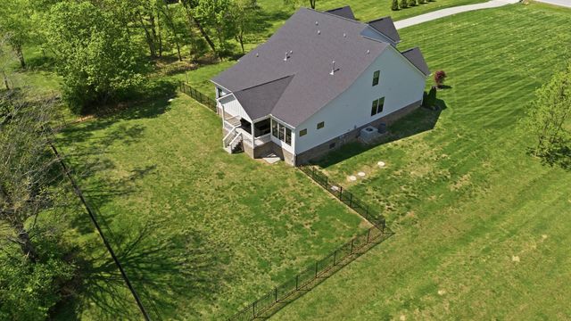 8001 Burning Tree Farm Rd, Arrington, TN 37014